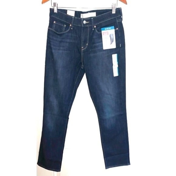 Signature by Levi Strauss Denim - Levi’s Strauss Mid Rise Slime jeans New size 28/30 6